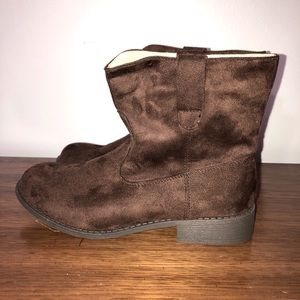 Suede Ankle Heeled Brown Boots